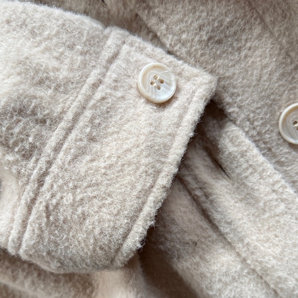 Rachel Zoe Cream Button-Front Shacket - Picture 4 of 4